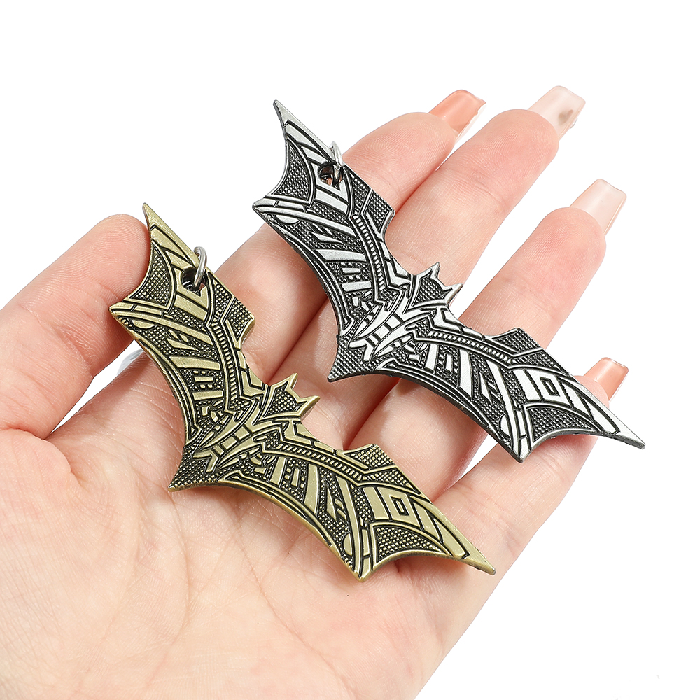 Bat Pendants Keychain Toy Supe - مراجعة Car Accessories Gifts For Men وسعره